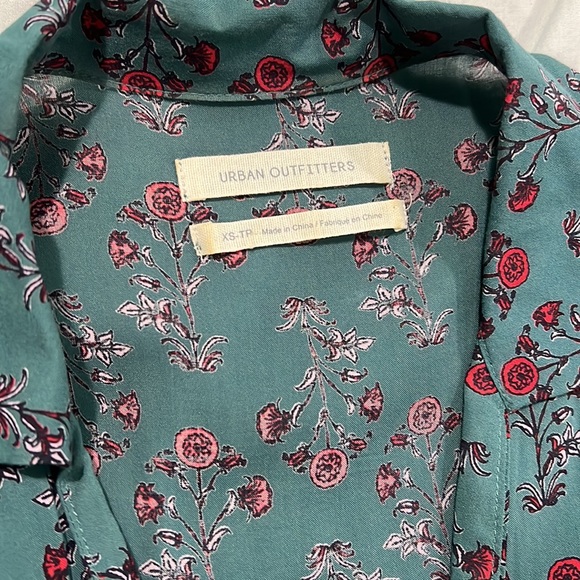 NEW urban outfitters floral romper - Picture 6 of 7